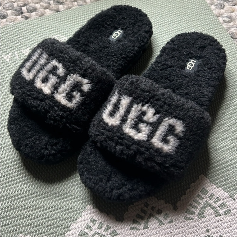 NWT Ugg Cozetta Slippers 8